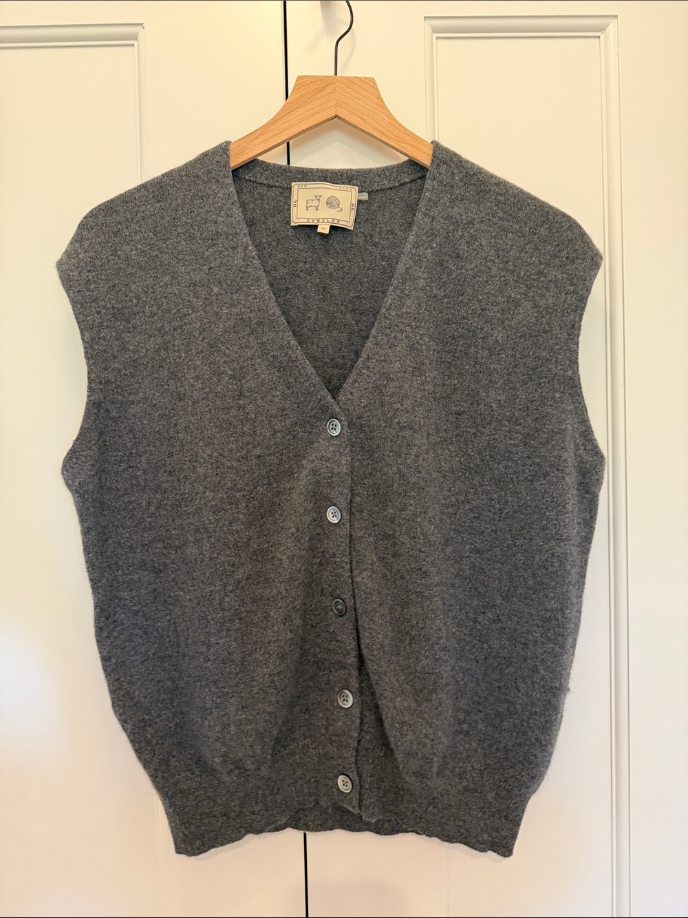 XS, Demylee grey cashmere sweater vest